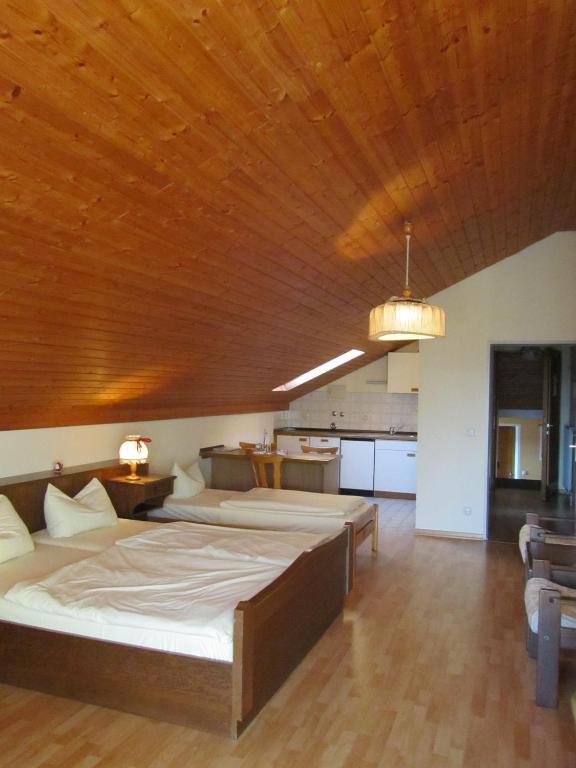Hotel Gasthof Humplbrau Wolfratshausen Rom bilde