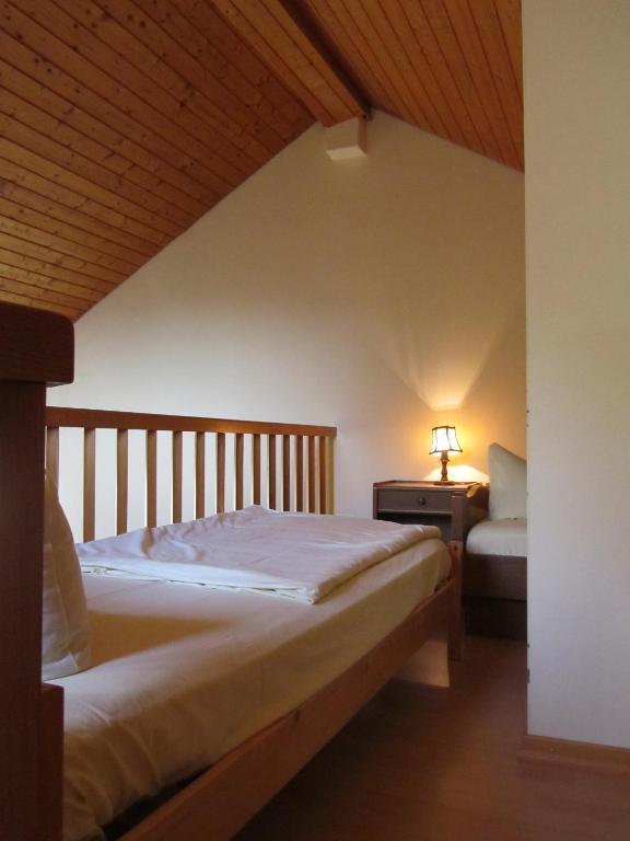 Hotel Gasthof Humplbrau Wolfratshausen Rom bilde
