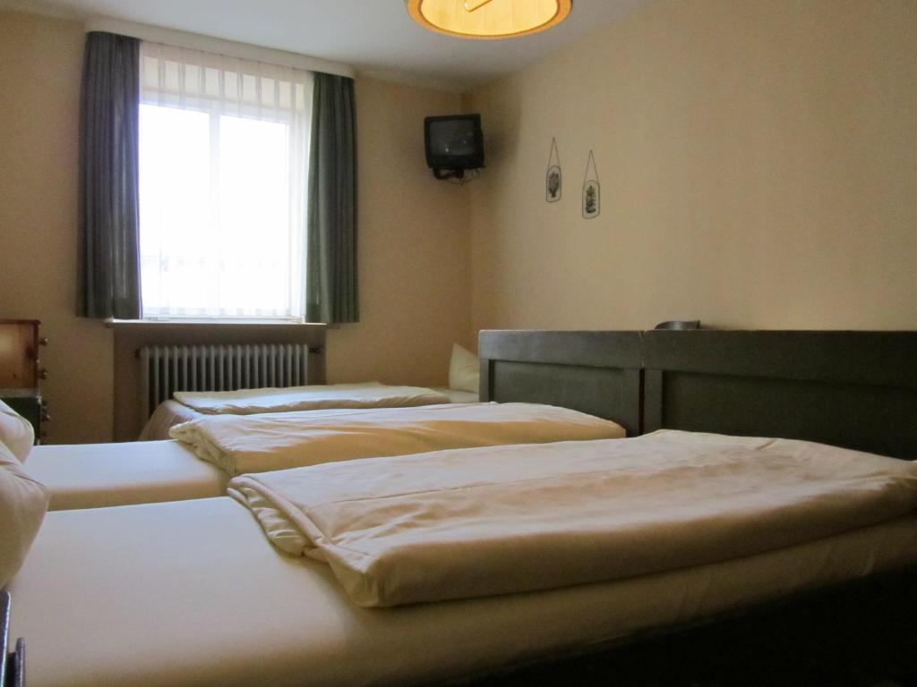 Hotel Gasthof Humplbrau Wolfratshausen Rom bilde